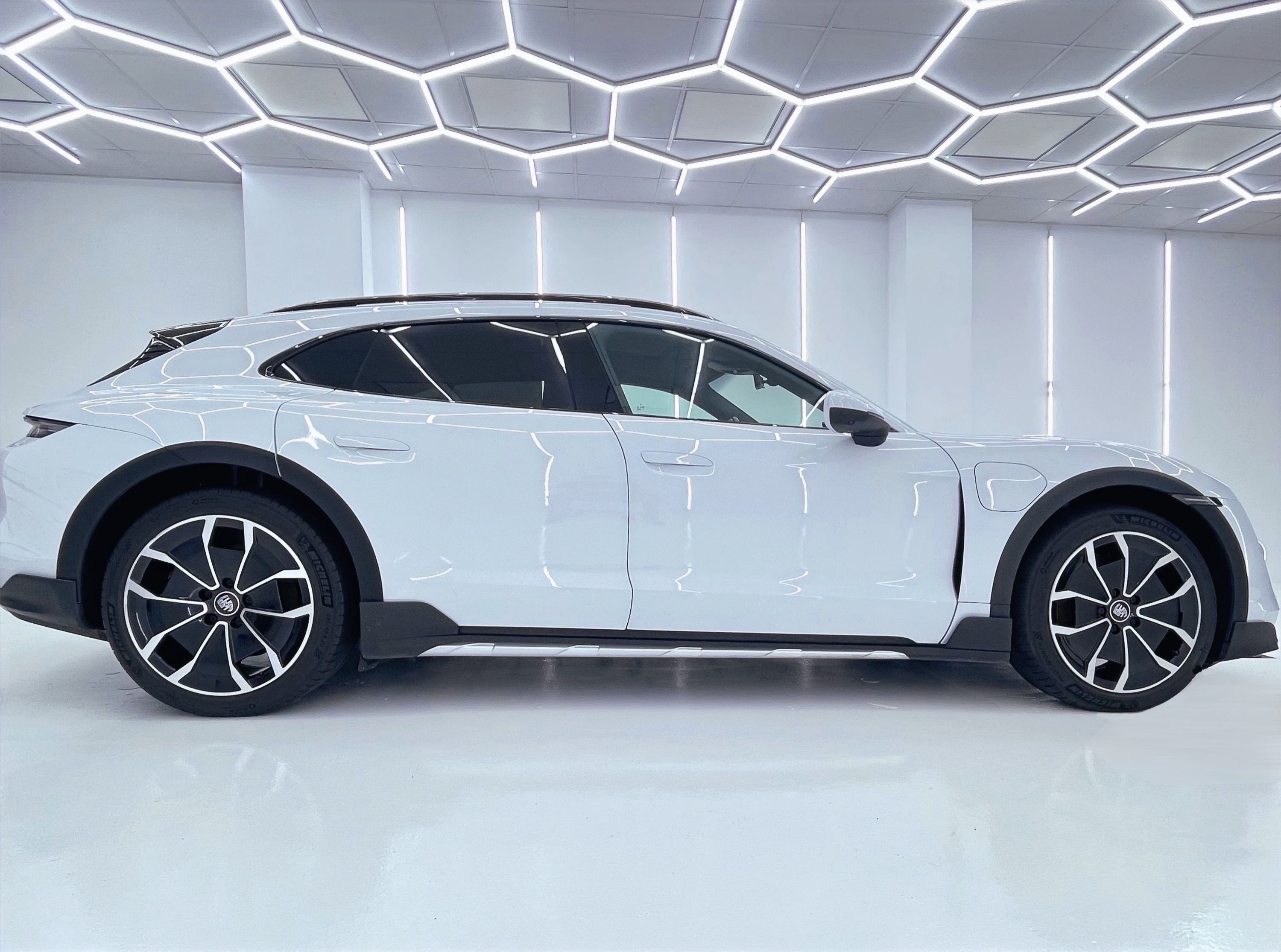 Porsche Taycan en el estudio